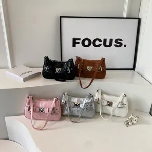 Sac à épaule élégant effet croco pour femme mode été tendance sac bandoulière avec boucle cœur