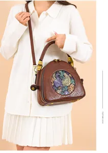 Elegante Vintage Leder Umhängetasche mit Bambusgriff und floralem Muster für Damen