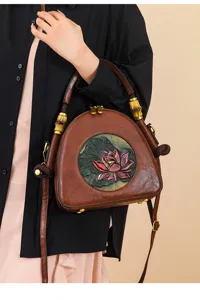 Retro Lotus gepraegte Umhaengetasche, elegante ethnische Leder Tasche fuer Pendler.