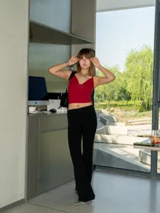 Sexi kokkino top me V laimo efarmoisto elastiko gynaikeio gia kathimerini stili