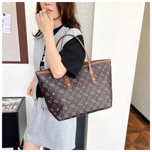 Versatile large capacity women retro tote bag with stylish pattern design, perfect for daily use.