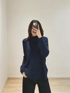 Autumn new loose knit sweater top for women, comfortable long sleeve casual pullover.