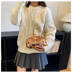 Stylish women sequin chain crossbody bag, fashion shell clutch purse for daily wear and party.