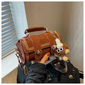 Damen Vintage PU Leder Umhängetasche Kleine Quadratische Handtasche Ethischer Stil Riemen Casual Schultertasche
