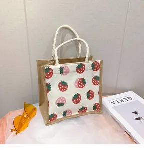 Süße Erdbeer-Leinwand Tragetasche, kleine Jute-Bento-Tasche mit Doppelgriffen für den Alltag.