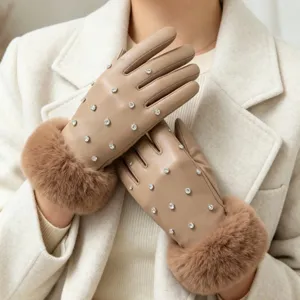 Damen Winter warme Lederhandschuhe mit Strass und Kunstfellbündchen, elegantes Touchscreen-Design.