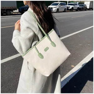 Women large capacity tote bag 2025 autumn winter new embossed shoulder commuting bag