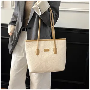 Women's large capacity tote bag autumn winter trendy embossed PU leather shoulder handbag