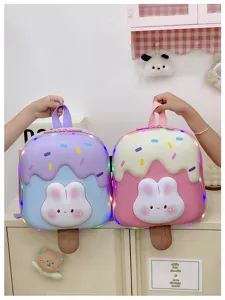 Niedlicher Eiscreme Kinderrucksack mit LED-Lichtern und Hasen-Design für Kleinkinder ideal.