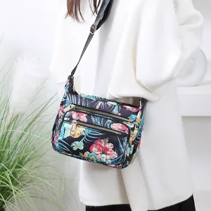 Women's Floral Print Crossbody Bag Multi-Pocket Casual Shoulder Bag for Daily Use