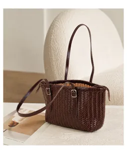 Retro brown woven leather tote bag, large capacity shoulder handbag for women daily use.