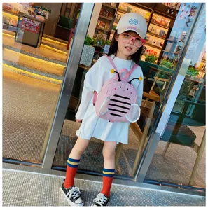 Cute bee toddler anti-lost backpack, pink kids school bag with wings and cute antennas.