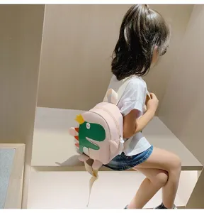 Joli sac à dos dinosaure rose pour maternelle, cartable léger en tissu oxford pour les enfants.