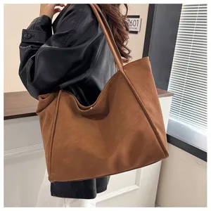 Vintage brown tote bag, large capacity retro shoulder bag, casual PU handbag for autumn winter.