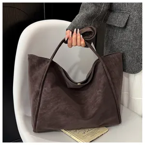 Retro large capacity tote bag for women, autumn winter minimalist casual shoulder commuting bag.