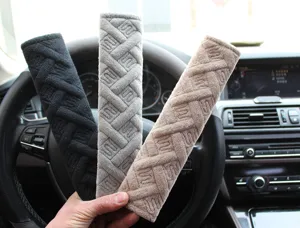Auto Sicherheitsgurt Schulterpolster Plüsch Winter Universal Auto Gurt Abdeckung grau