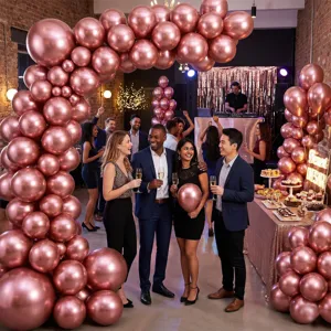 Globos de látex metálico oro rosa vista de detalle para decoración de fiesta y arco.