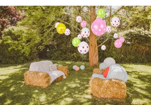12-inch latex polka dot balloons for birthday party, wedding celebration and outdoor event decor.