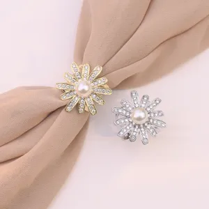 Fibbia per Sciarpa in Seta con Fiore in Strass e Perla Artificiale Elegante Spilla in Lega di Zinco Anello Scialle Clip Moda Accessori per Abbigliamento