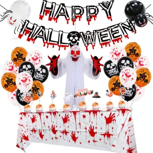 Halloween feestdecoratie set met ballonnen banner en bloederig tafelkleed voor griezelen.