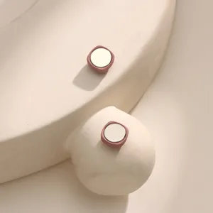 Square strong magnetic scarf clip, fabric-friendly hijab fastener, minimalist daily use.