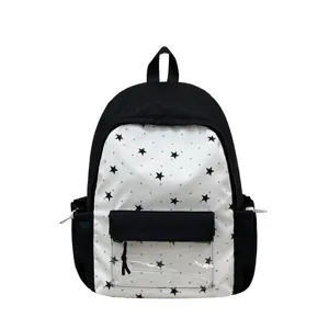Zwart-witte rugzak met sterrenpatroon en transparante voorzak voor dagelijks gebruik.