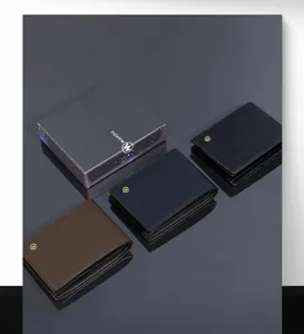 Vue détaillée du portefeuille homme en cuir PU avec plusieurs emplacements pour cartes et boîte.