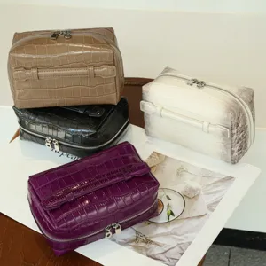 Crocodile pattern cosmetic bag large capacity travel makeup organizer double zipper storage box