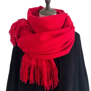 Bufanda de invierno de imitación cachemira roja lisa, chal cálido de flecos para mujer y hombre.