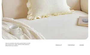 Französischer Cremefarbener Chenille Sofabezug Detail, weiches Kissen und gemütliche Szene.