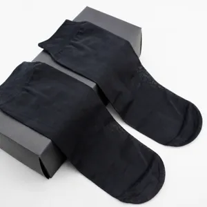 Sommer ultradünne kerngesponnene Seide Herren Kurzsocken, atmungsaktive Business Socken.