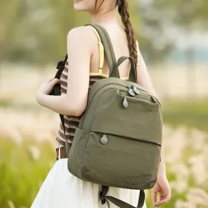 Olive green casual backpack detail, lightweight daily daypack with smooth zippers and straps.
