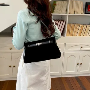 Black frosted shoulder bag detailed view, elegant large capacity commute tote design for women.