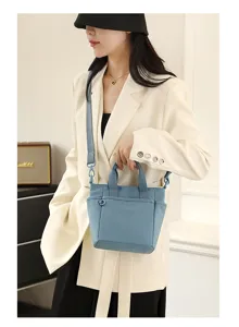 Sac à main bandoulière en nylon bleu pour femme, fourre-tout léger pour le quotidien et les voyages.