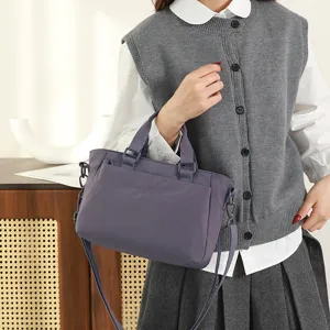 Sac à bandoulière décontracté en nylon avec plusieurs poches, grand sac pour femmes.