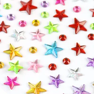 Acryl ster en ronde strass stickers detailweergave, perfect voor telefoon decoratie.