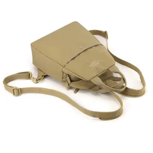 Zaino piccolo in tela multifunzionale versatile, dettaglio di borsa a spalla casual quotidiana.