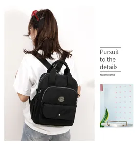 Mochila casual de nylon para mujer moda diaria viaje mochila de dia vista detallada