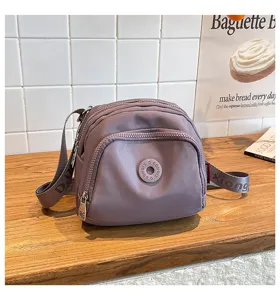 Light nylon crossbody bag casual versatile shoulder bag stylish commuter shell bag
