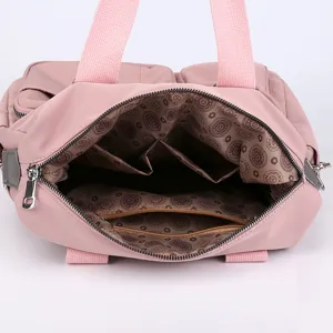 Rozen nylon shopper schoudertas voor vrouwen, grote luiertas met meerdere binnenzakken.