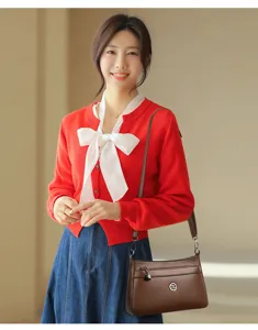 Classic women shoulder bag large capacity casual crossbody bag for middle aged mothers.