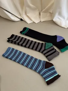 Women fashion striped socks retro color block autumn winter comfortable cotton hosiery detail view