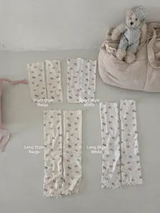 Chauffe-jambes tricotés à motif d'ours mignon, chaussettes longues et courtes douces pour femmes.
