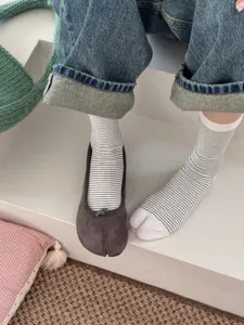 Autumn new stylish striped split toe socks Korean fashion breathable cotton two toe socks