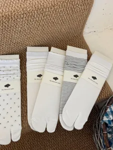 Comfortable women cotton split toe socks cute polka dot striped stackable hosiery sets