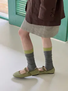 Comfortable striped stirrup socks for women, stylish vintage pile socks, breathable autumn wear.
