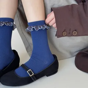 Women Korean Ins Style Lace Trim Mid-Calf Socks Sweet Ruffle Floral Edge Cotton Blend Slouch Socks Solid Color Crew Socks