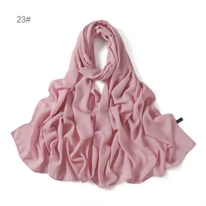Einfarbiges rosa Chiffon Kopftuch für Damen, leichtes atmungsaktives langes Schal Tuch.