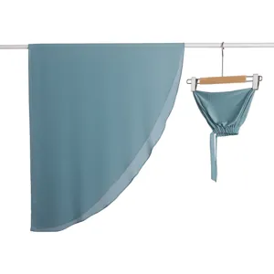 2-delige hijabset met een halfcirkelvormige chiffon sjaal en elastische modal muts.