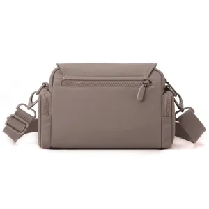 Casual nylon crossbody bag for women, lightweight multi-pocket commuter shoulder handbag.